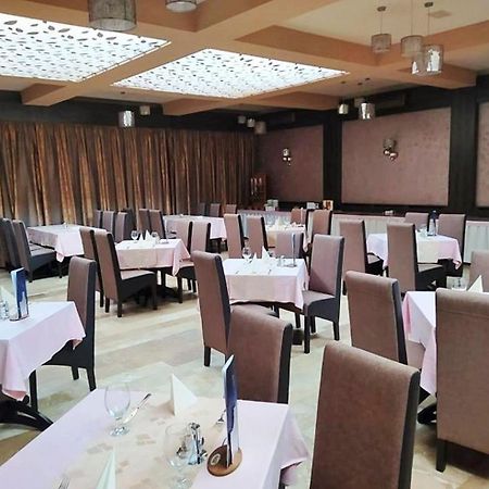Park Hotel Gyula Ngoại thất bức ảnh