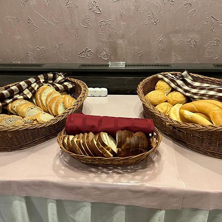 Park Hotel Gyula Ngoại thất bức ảnh