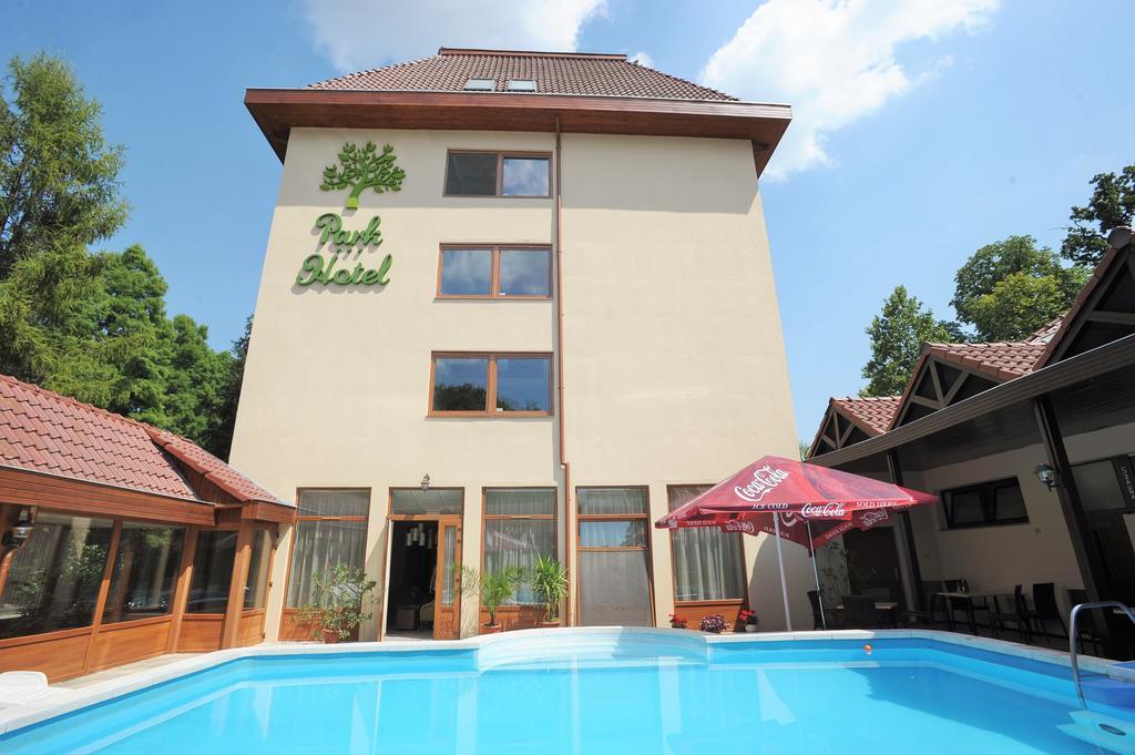 Park Hotel Gyula Ngoại thất bức ảnh