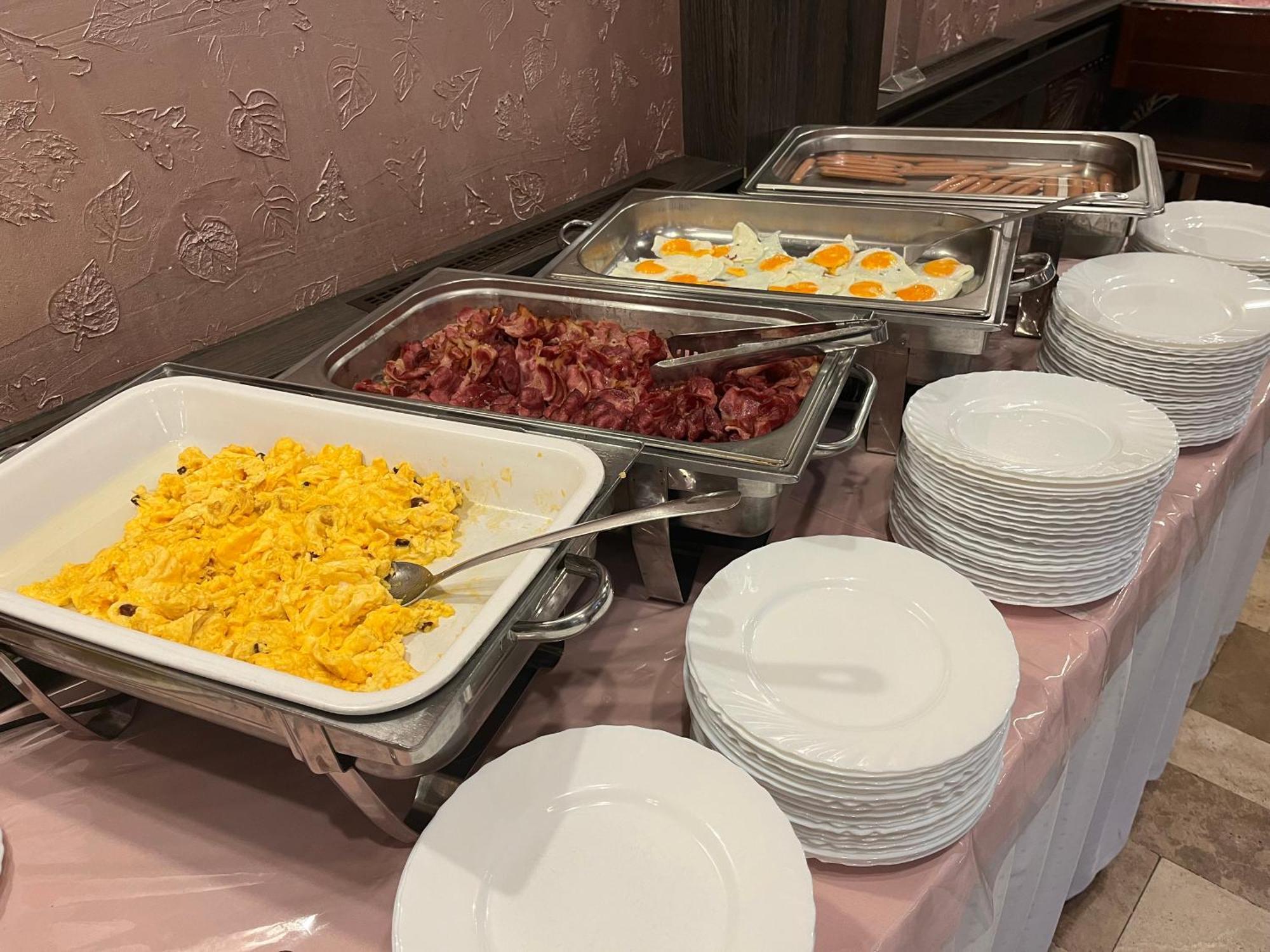Park Hotel Gyula Ngoại thất bức ảnh