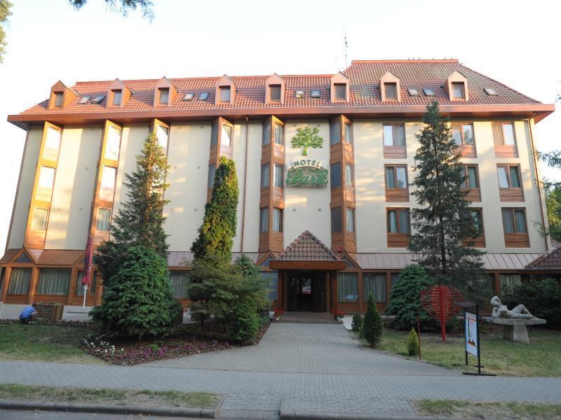 Park Hotel Gyula Ngoại thất bức ảnh