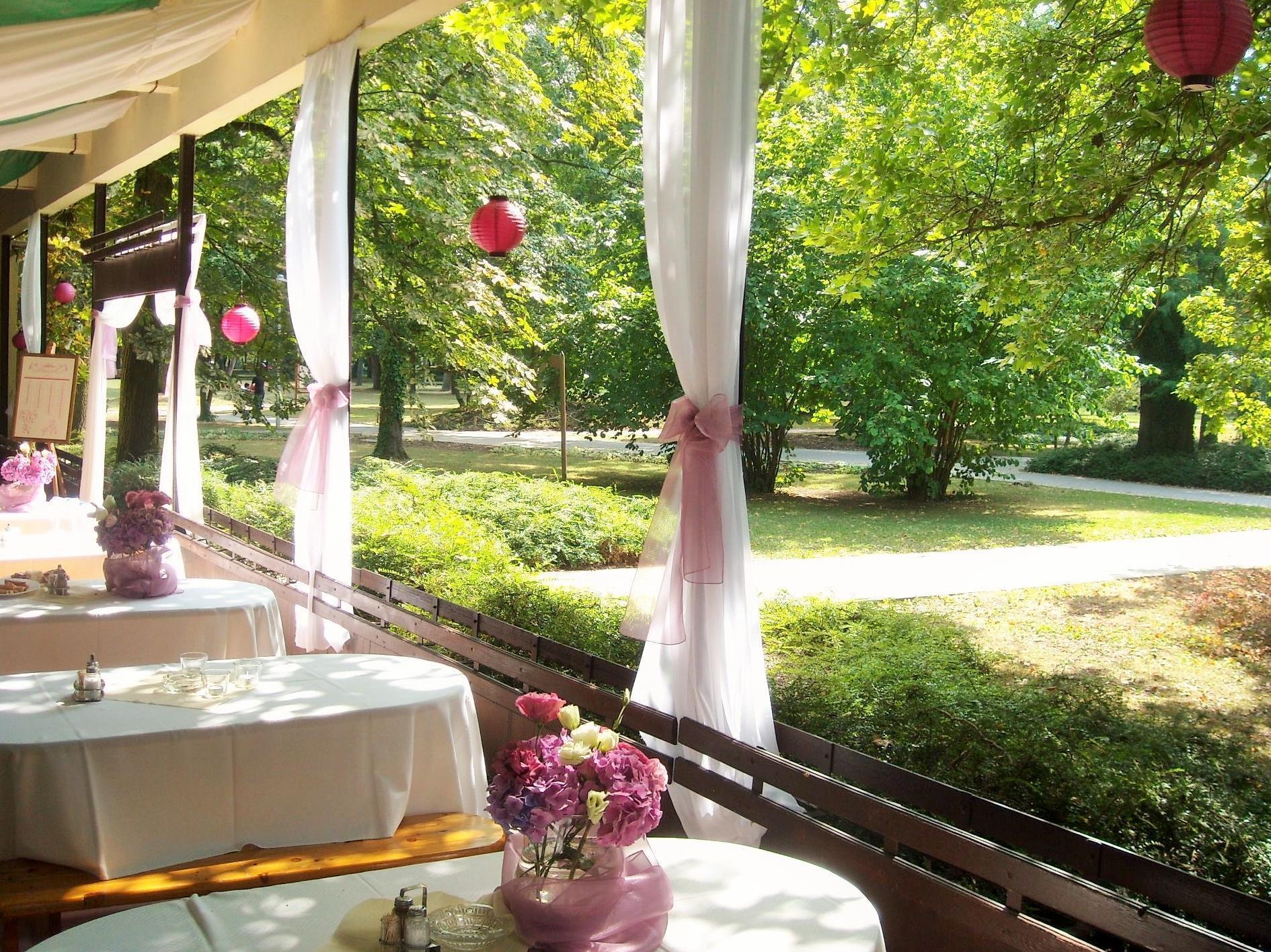 Park Hotel Gyula Ngoại thất bức ảnh